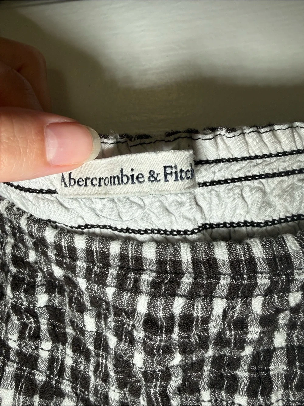 Abercrombie & Fitch Black and White Smocked Plaid Peasant Blouse Fall Boho Sz M